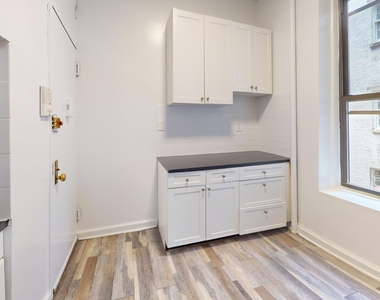 324 East 91st Street - Photo Thumbnail 1
