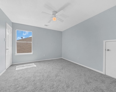 4238 Tree Moss Place - Photo Thumbnail 22