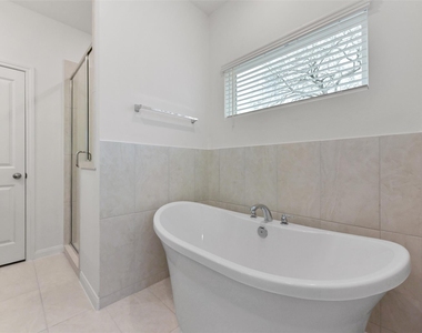 11938 Lakewood West Drive - Photo Thumbnail 18
