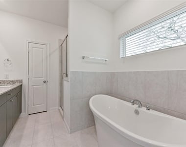 11938 Lakewood West Drive - Photo Thumbnail 15