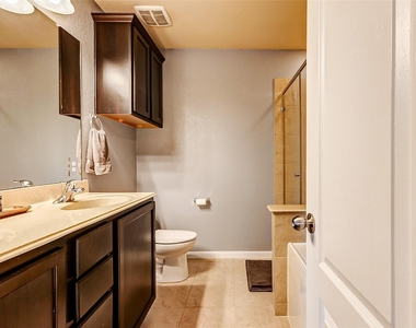 9973 Spring Rock Lane - Photo Thumbnail 12