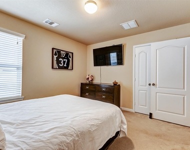 9973 Spring Rock Lane - Photo Thumbnail 22