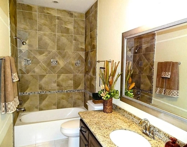 10114 Crescent Bluff Lane - Photo Thumbnail 31
