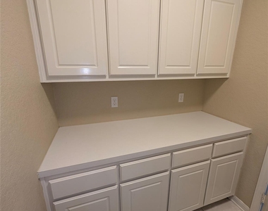10114 Crescent Bluff Lane - Photo Thumbnail 36