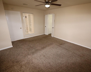 13318 Rain Lily Lane - Photo Thumbnail 9