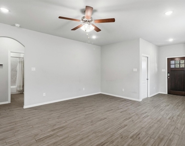 8415 Balding Drive - Photo Thumbnail 8