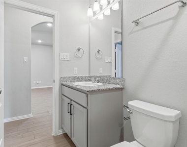 8415 Balding Drive - Photo Thumbnail 12