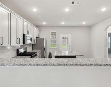 8415 Balding Drive - Photo Thumbnail 17