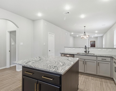 8415 Balding Drive - Photo Thumbnail 25