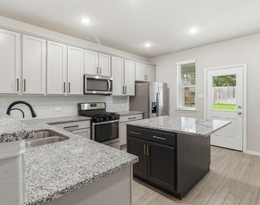 8415 Balding Drive - Photo Thumbnail 22