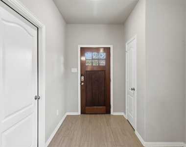 8415 Balding Drive - Photo Thumbnail 5