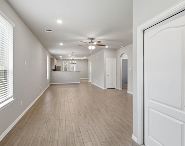 8415 Balding Drive - Photo Thumbnail 4