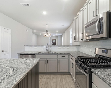8415 Balding Drive - Photo Thumbnail 23