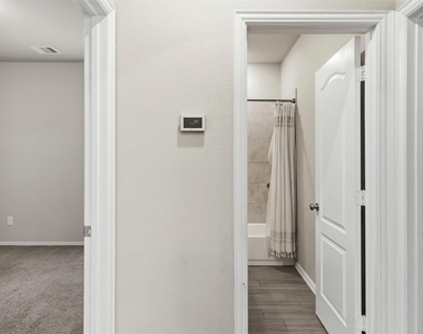 8415 Balding Drive - Photo Thumbnail 7