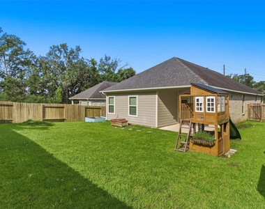 8415 Balding Drive - Photo Thumbnail 38