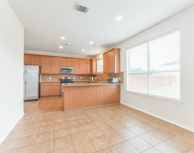 5418 Lilac Grove Lane - Photo Thumbnail 5