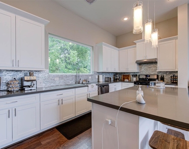 6009 Gardendale Drive - Photo Thumbnail 3