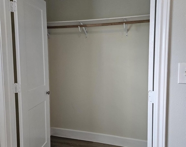 12002 Palmcroft Street - Photo Thumbnail 4