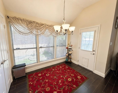 18015 Oak Cottage Court - Photo Thumbnail 12