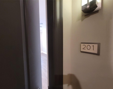 2111 Austin Street - Photo Thumbnail 12