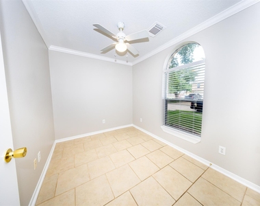15406 Apple Bloom Way - Photo Thumbnail 4