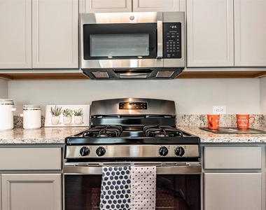 8220 N Tourmaline Way - Photo Thumbnail 13