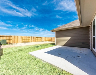 8220 N Tourmaline Way - Photo Thumbnail 17