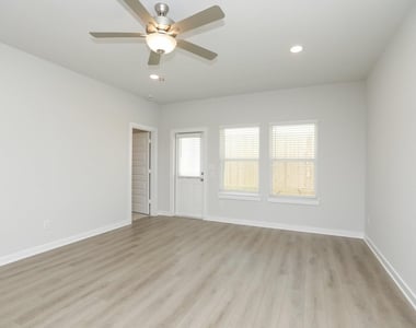 8462 Sweet Cherry Lane - Photo Thumbnail 20