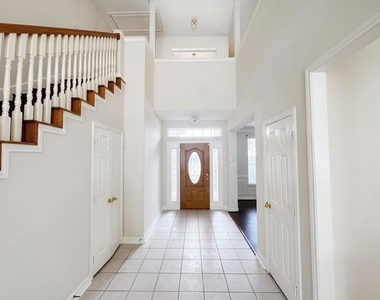 3002 Flintwood Drive - Photo Thumbnail 2