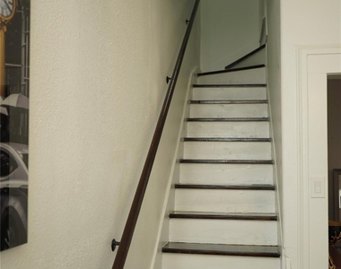 2516 Isabella Street - Photo Thumbnail 10