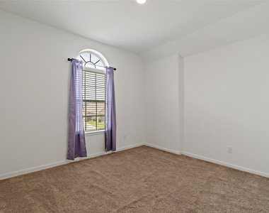 14010 Hartford Heights Way - Photo Thumbnail 13