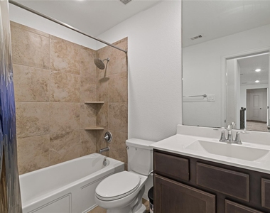 14010 Hartford Heights Way - Photo Thumbnail 17