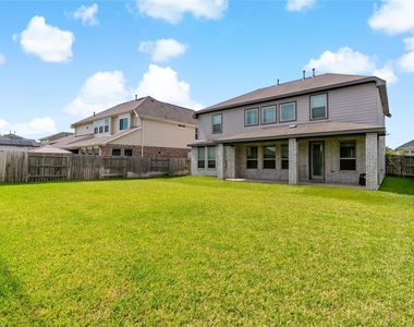 14010 Hartford Heights Way - Photo Thumbnail 2