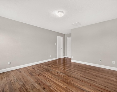 3519 Fuller Bluff Drive - Photo Thumbnail 15