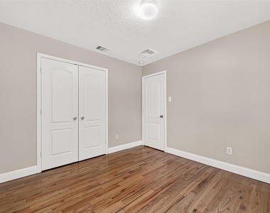 3519 Fuller Bluff Drive - Photo Thumbnail 16