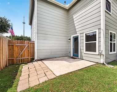 3519 Fuller Bluff Drive - Photo Thumbnail 31