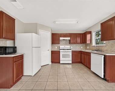3519 Fuller Bluff Drive - Photo Thumbnail 13