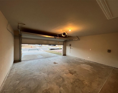 332 Pecos Drive - Photo Thumbnail 13