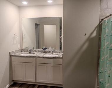 332 Pecos Drive - Photo Thumbnail 11