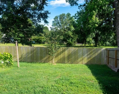 332 Pecos Drive - Photo Thumbnail 3