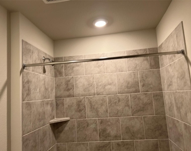 332 Pecos Drive - Photo Thumbnail 12