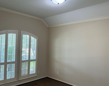 6914 Sunflower Grove Drive - Photo Thumbnail 24