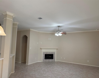 6914 Sunflower Grove Drive - Photo Thumbnail 15