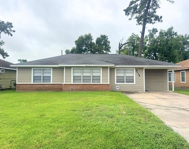 8238 Homewood Lane - Photo Thumbnail 1
