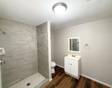 8238 Homewood Lane - Photo Thumbnail 17