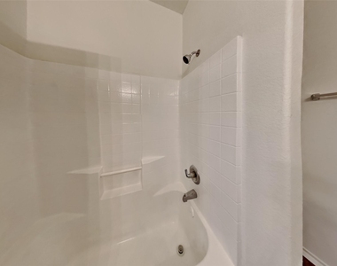 2838 Wisner Circle - Photo Thumbnail 11