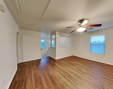 2838 Wisner Circle - Photo Thumbnail 6