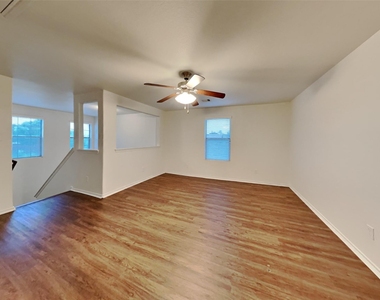 2838 Wisner Circle - Photo Thumbnail 7