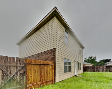 2838 Wisner Circle - Photo Thumbnail 18