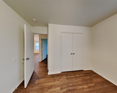 2838 Wisner Circle - Photo Thumbnail 13